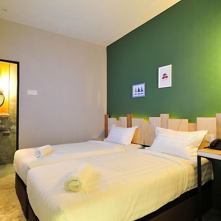 Finess Basic Hotel Malacca Extérieur photo