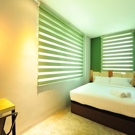 Finess Basic Hotel Malacca Extérieur photo