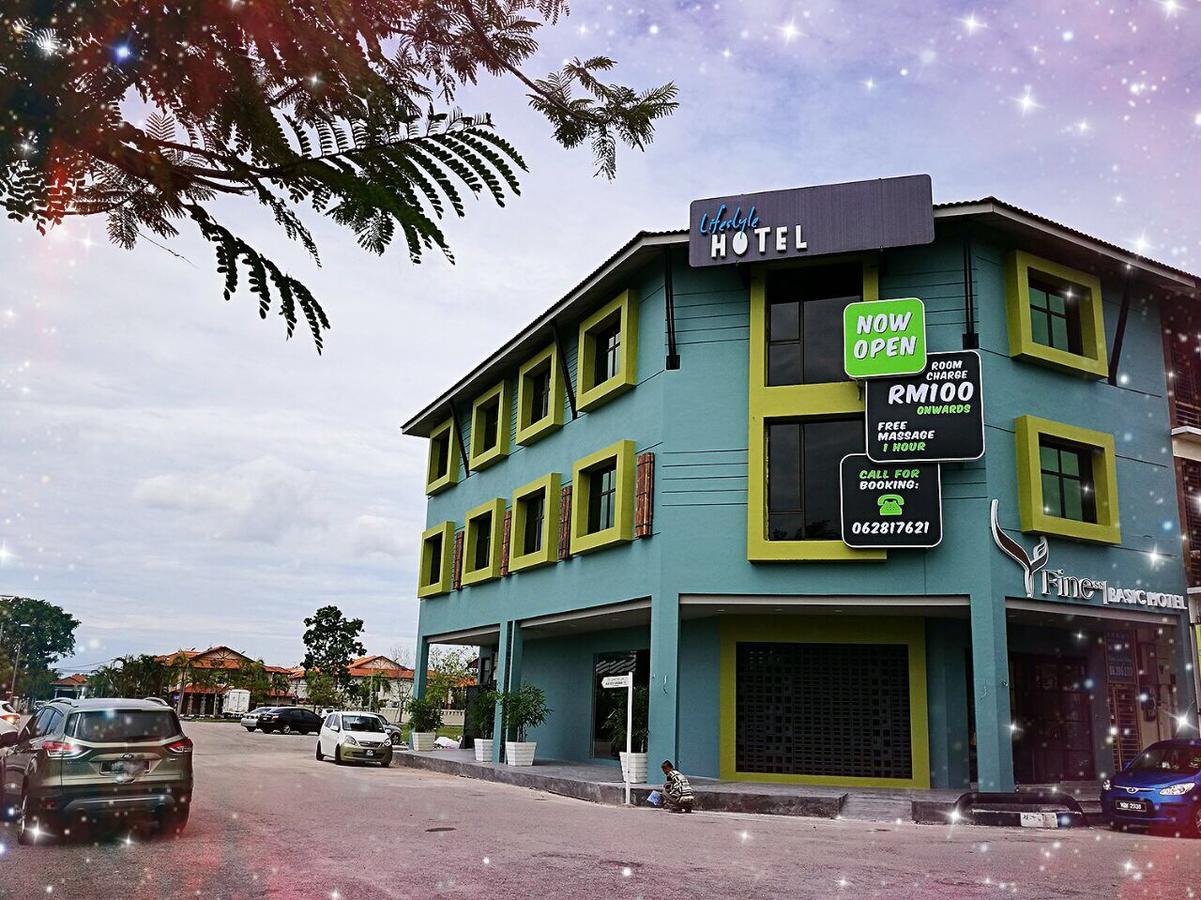 Finess Basic Hotel Malacca Extérieur photo